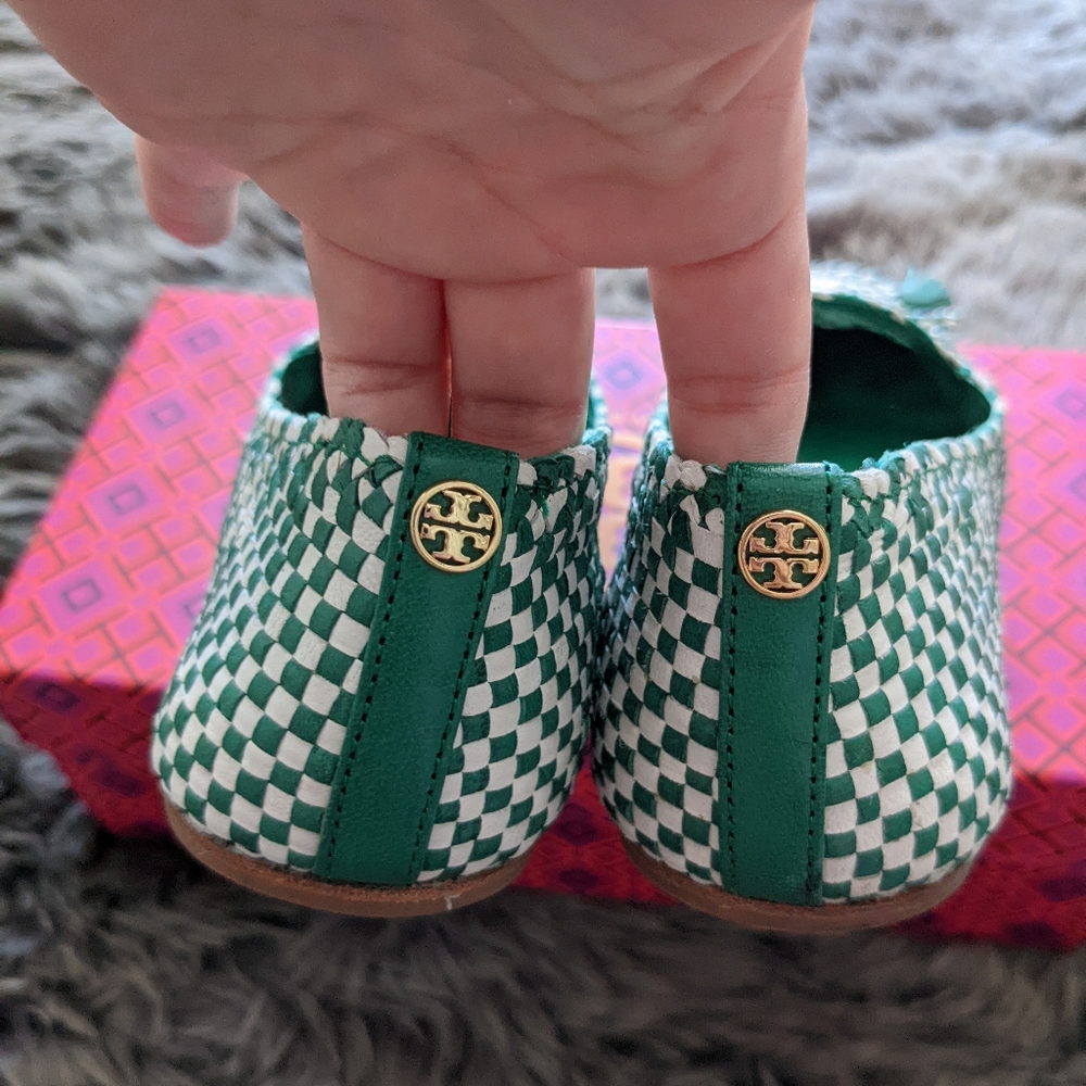 Tory Burch Russell Loafer Flats. - Picture 11 of 12